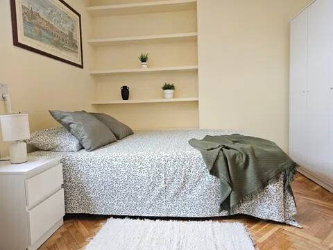 Chambre 250 m², Madrid