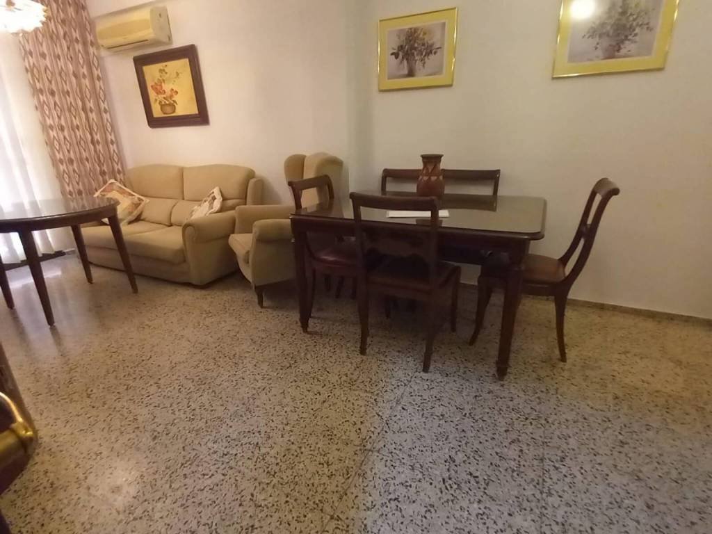 Pis de 76 m² a Còrdova