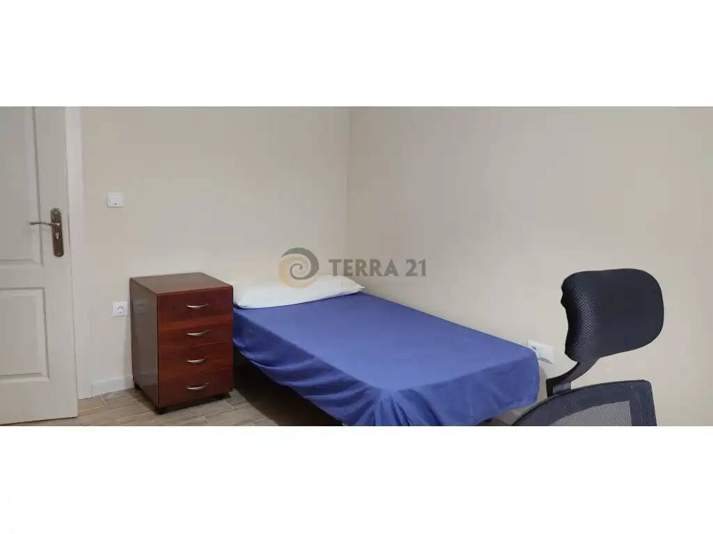 Flat 120 m² in Jaén