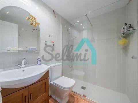 Piso de 87 m² en Oviedo
