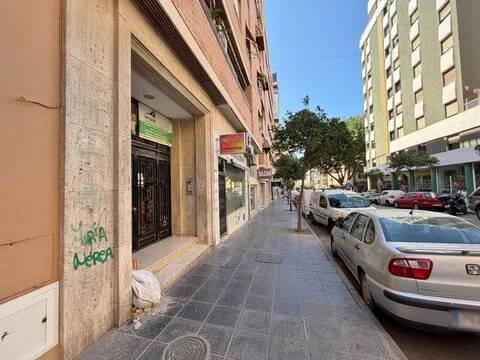 Piso de 154 m² en Almería