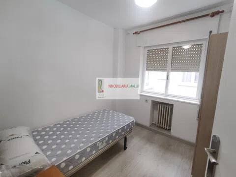 Pis de 80 m² a Oviedo