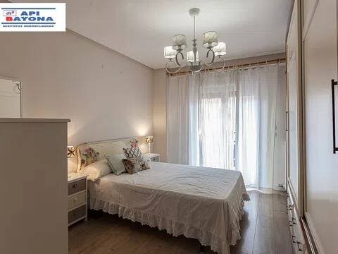 Piso de 90 m² en Zaragoza