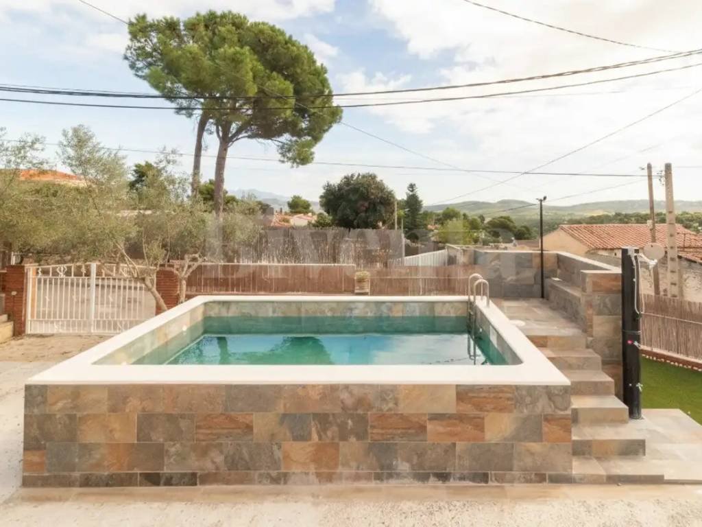 Casa de 90 m² en la Torre de Claramunt