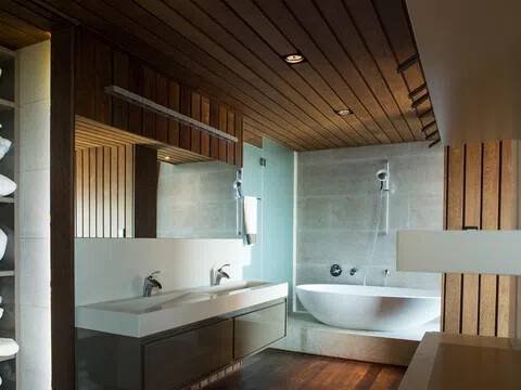 Casa de 496 m² en Vilaboa