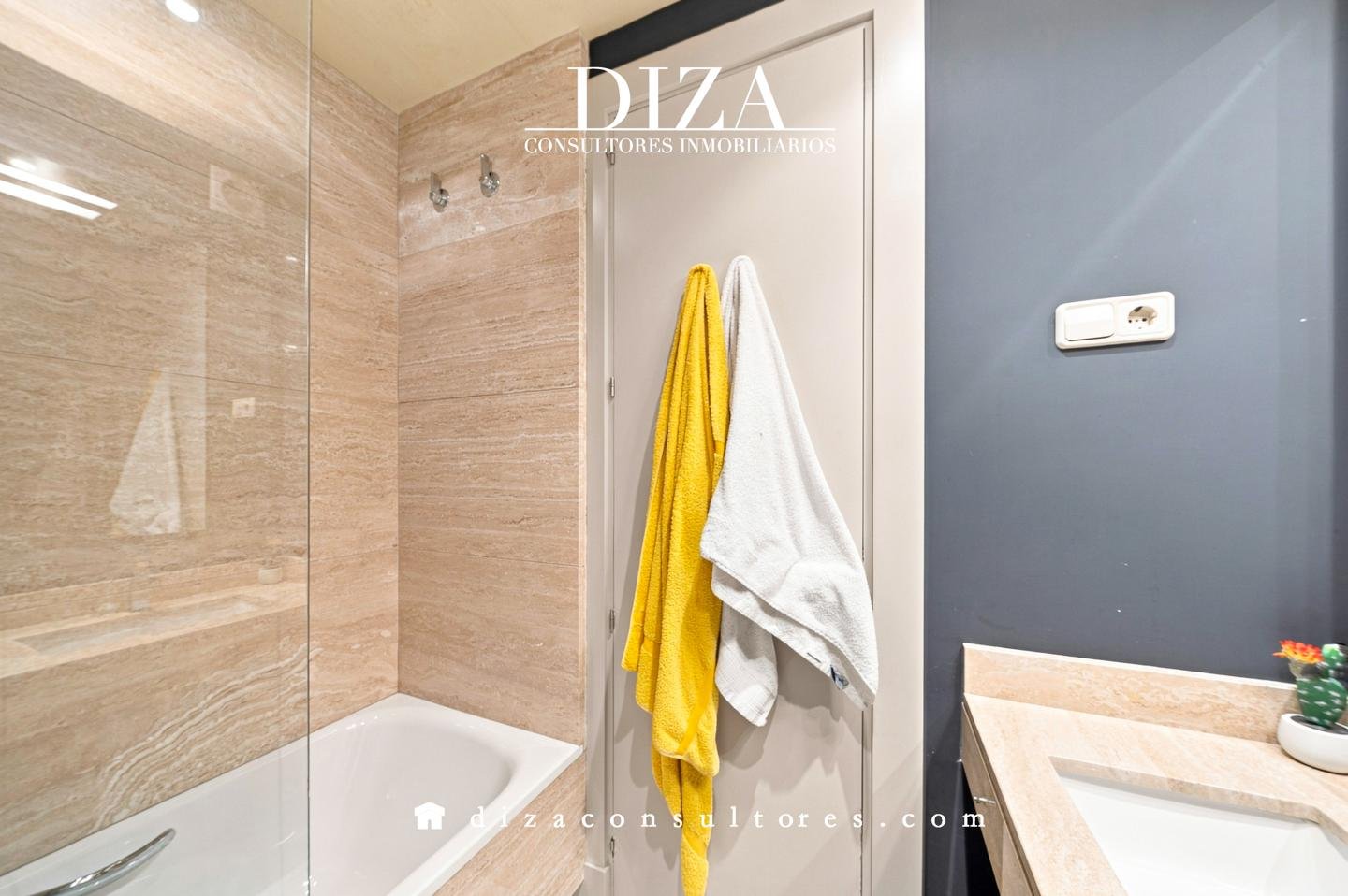 Wohnung 192 m² in Madrid