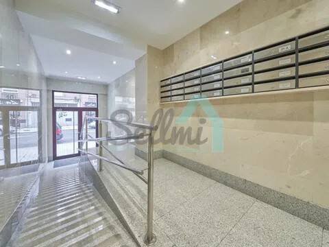 Piso de 84 m² en Oviedo