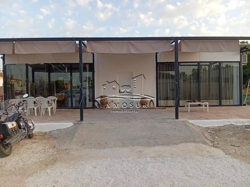 Casa de 60 m² en Lucena
