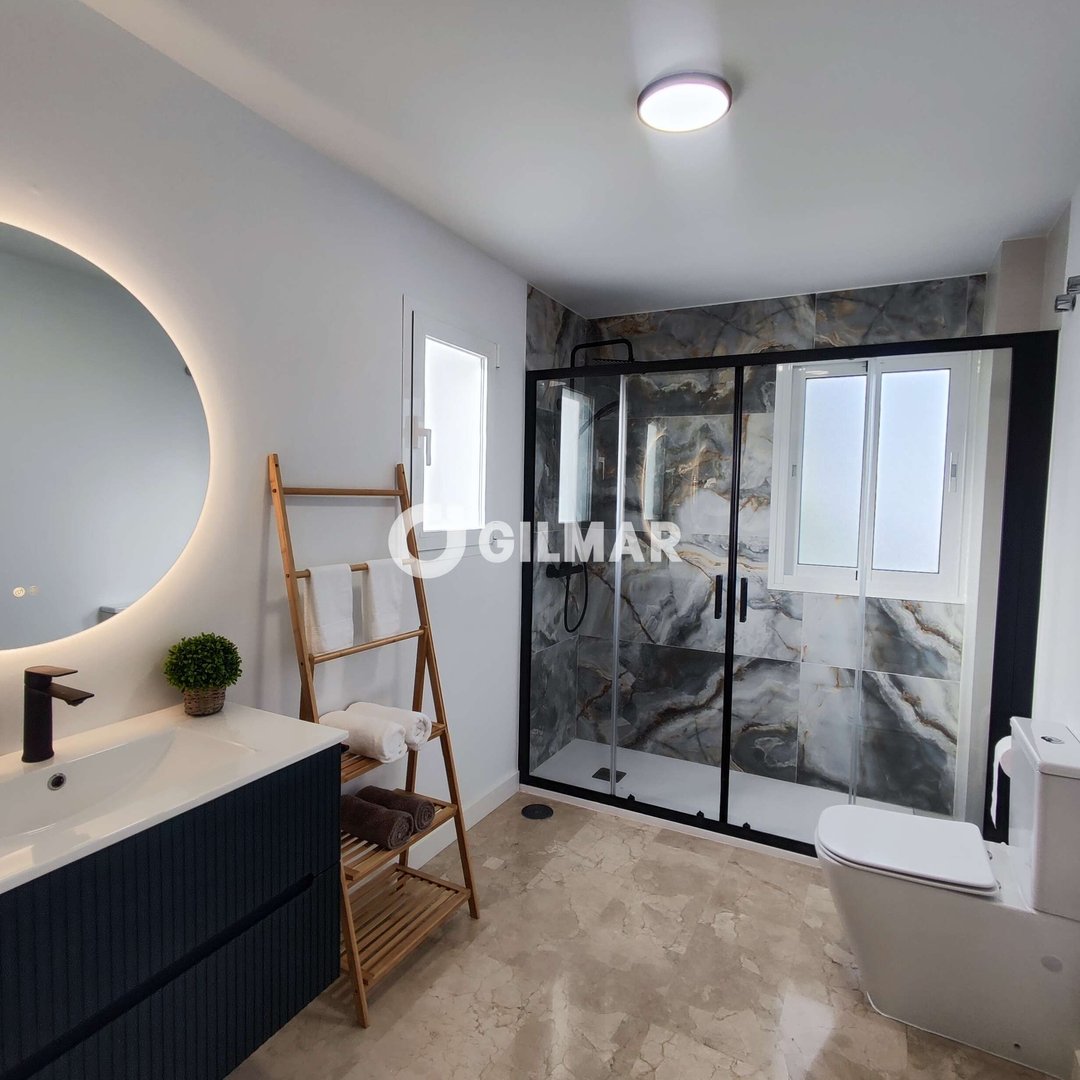 Casa de 220 m² en Estepona