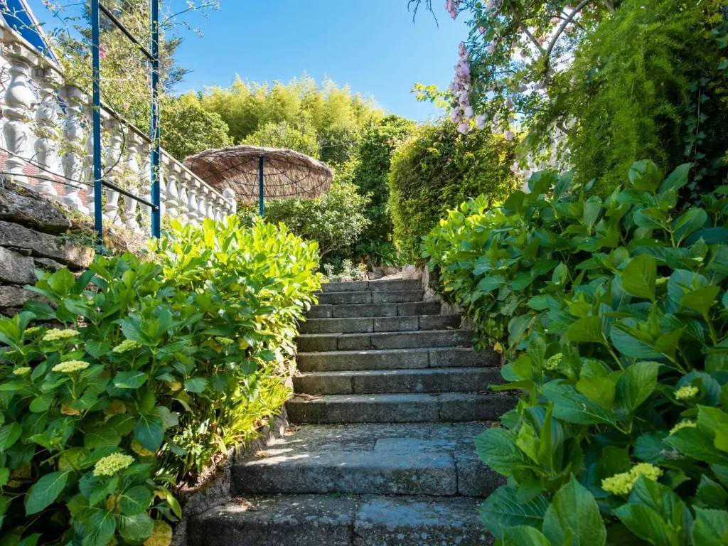 Casa de 400 m² en Redondela