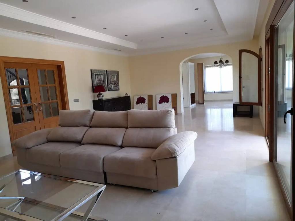 Casa de 752 m² en Estepona