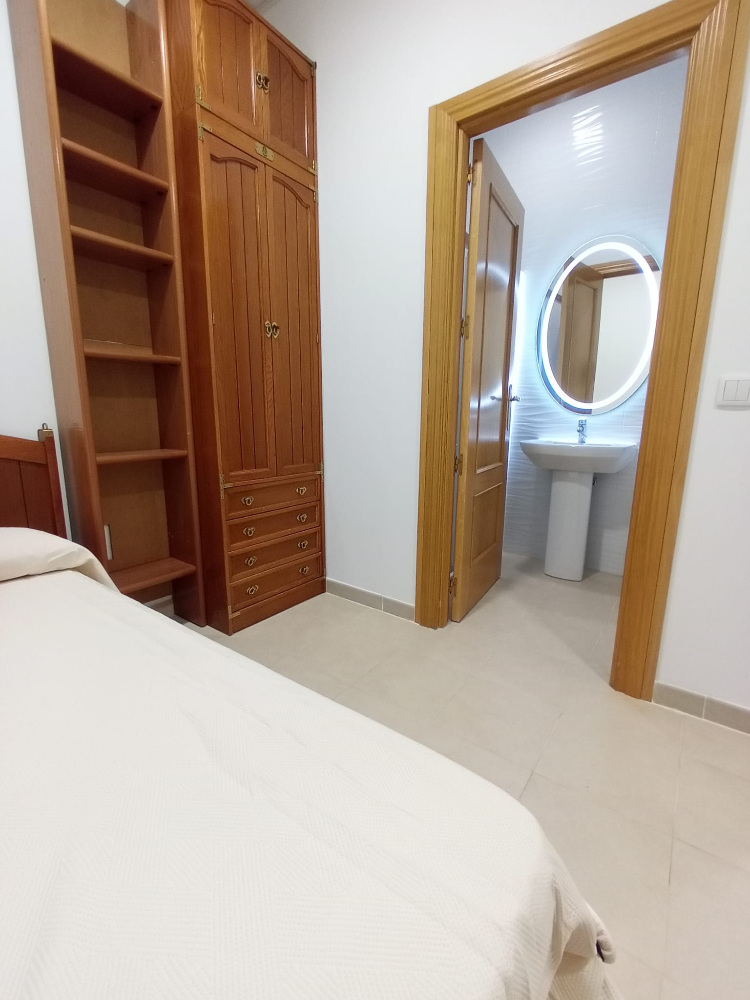 Habitación 150 m², Ávila