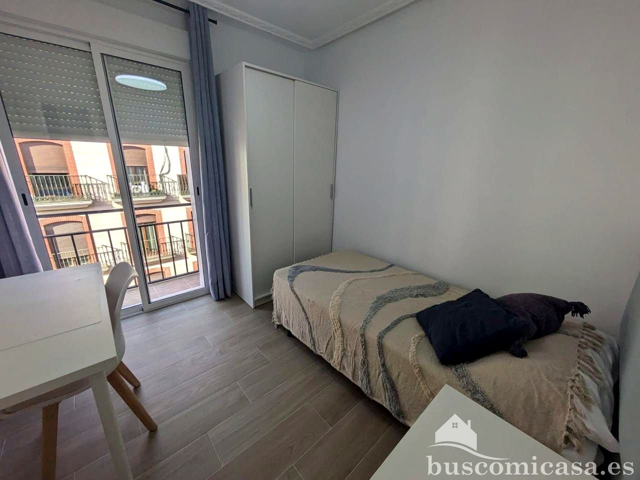 Habitació de lloguer, Linares