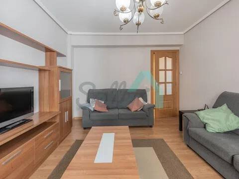 Pis de 94 m² a Oviedo