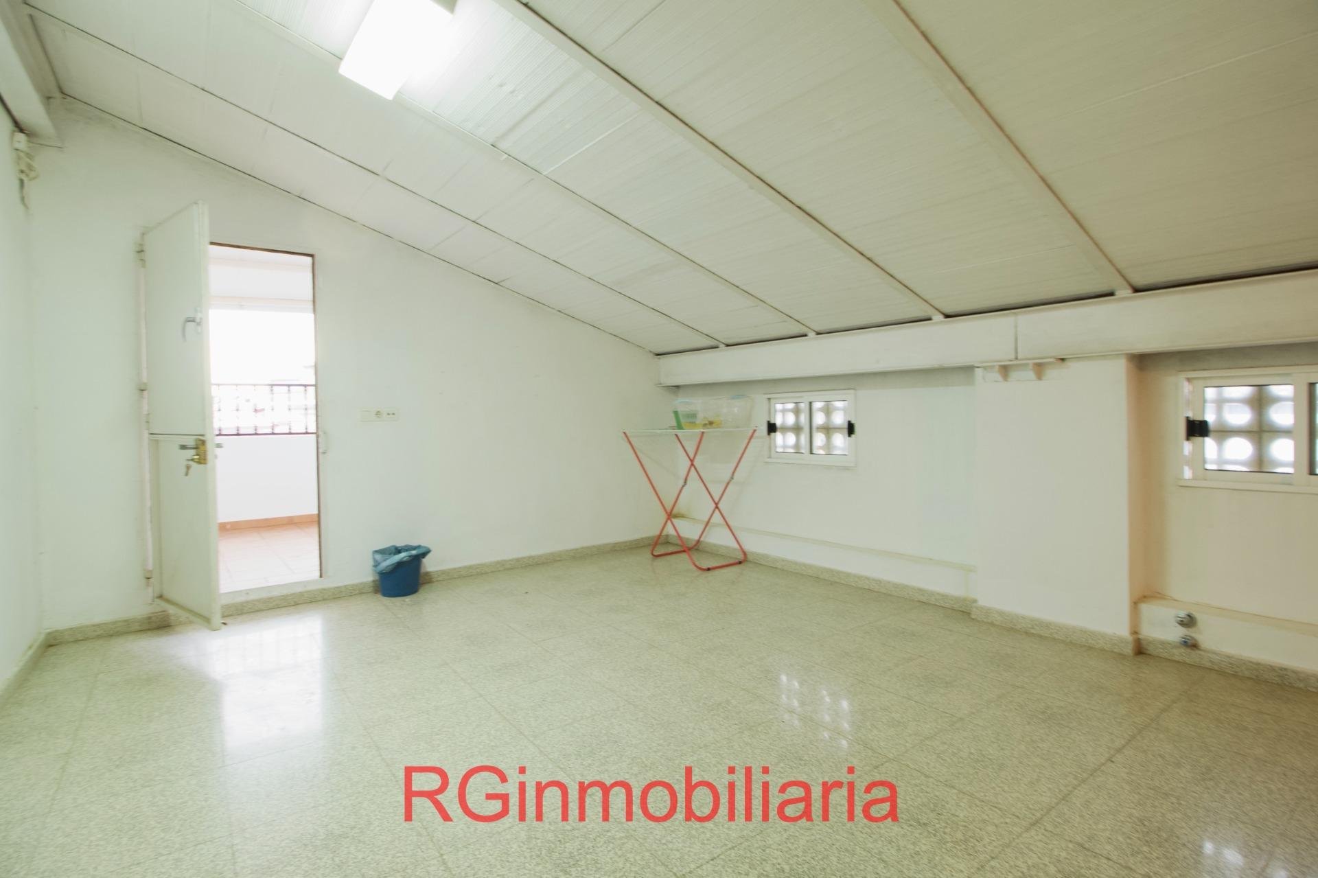 Piso de 108 m² en Orellana la Vieja