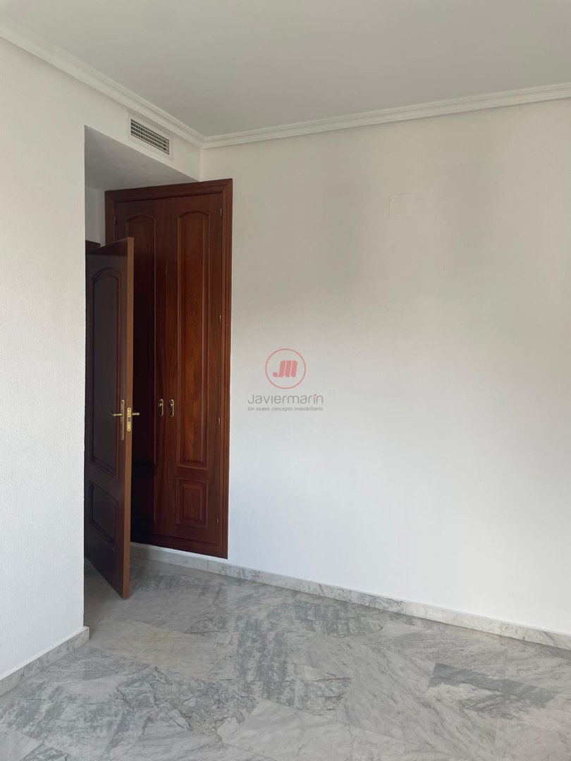 Piso de 90 m² en Cáceres