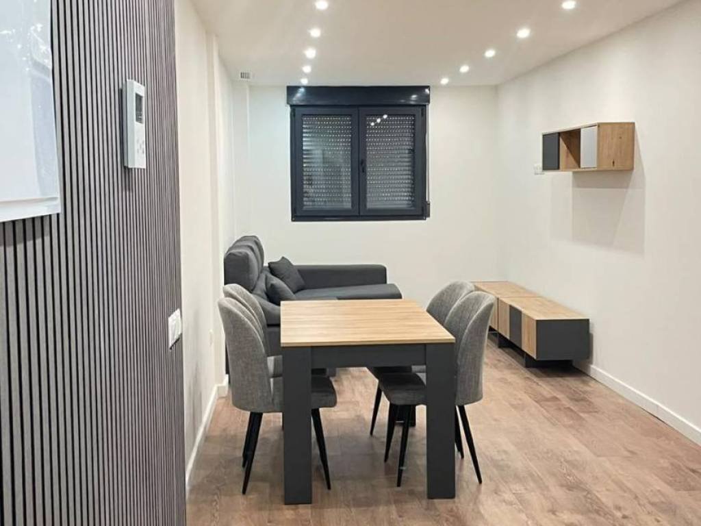 Wohnung 80 m² in Alberic