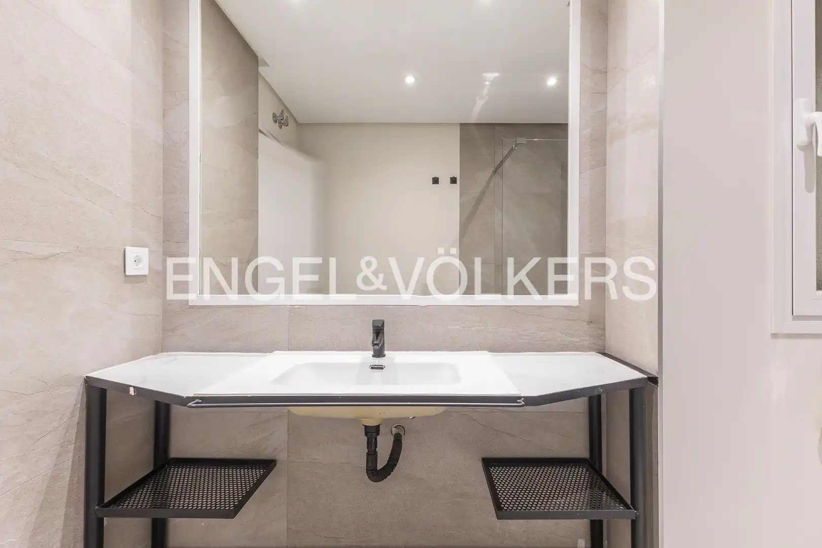 Appartement 208 m² à Madrid