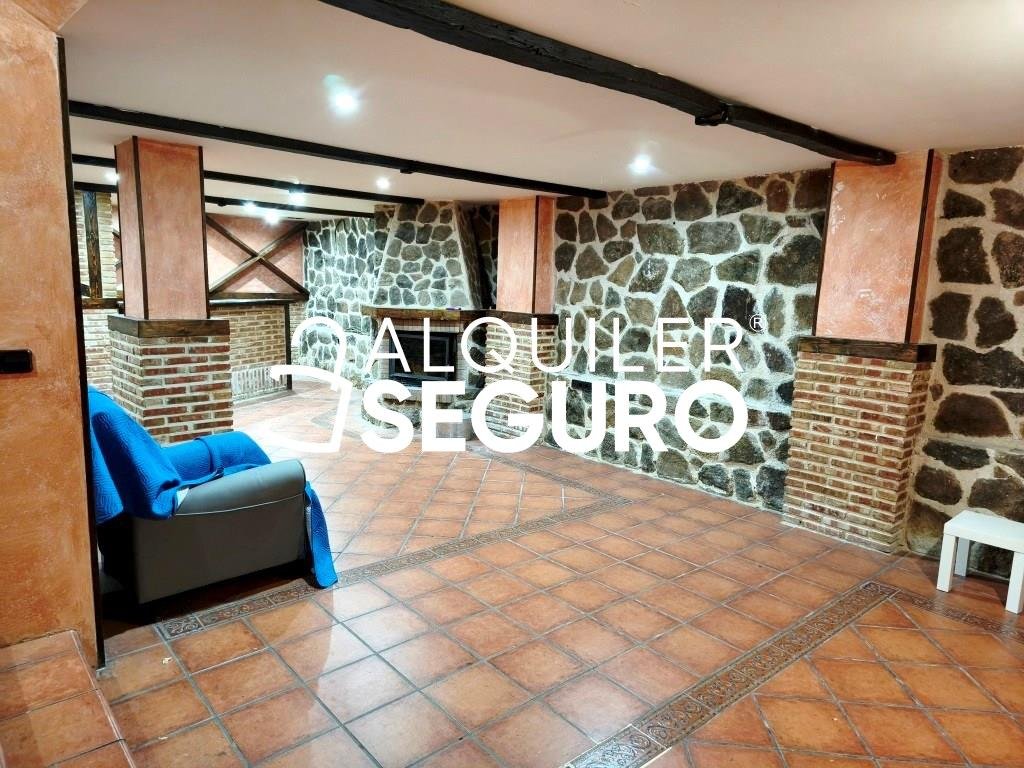 Casa de 220 m² en Fuenlabrada