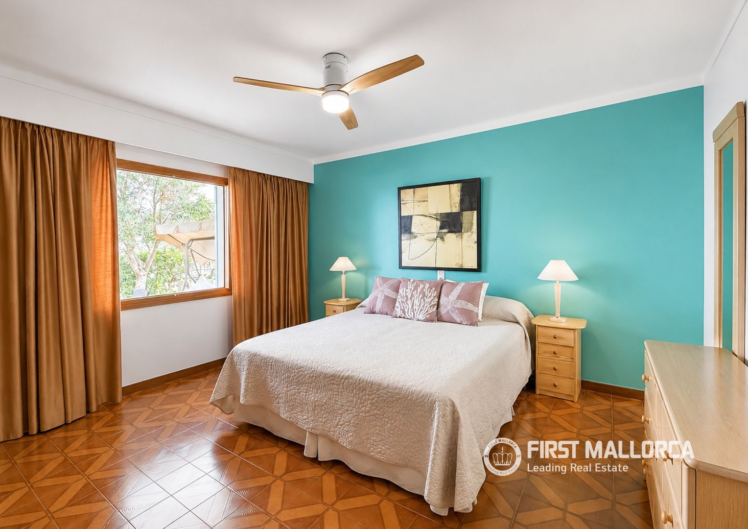 Casa de 303 m² en Muro