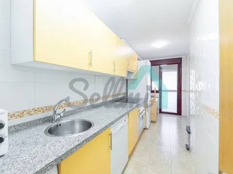Piso de 103 m² en Oviedo