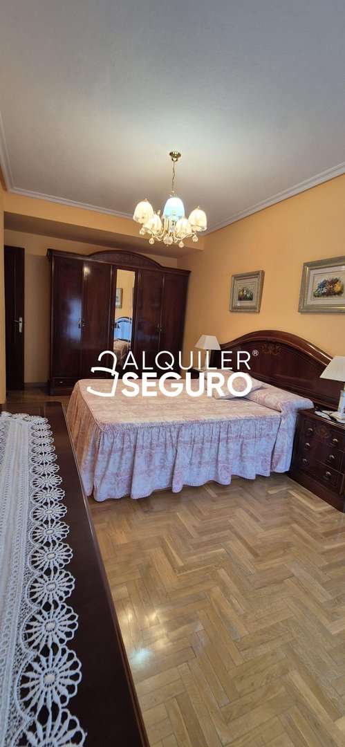 Piso de 90 m² en Mieres