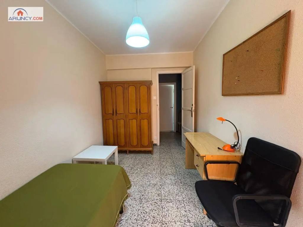Piso de 80 m² en Sevilla
