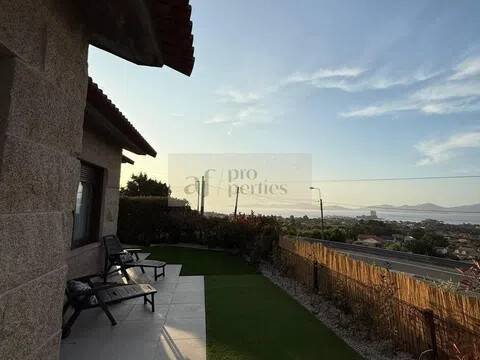 Casa de 150 m² en Vigo