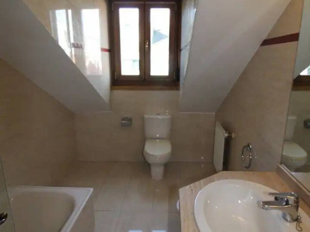 Piso de 60 m² en Oviedo
