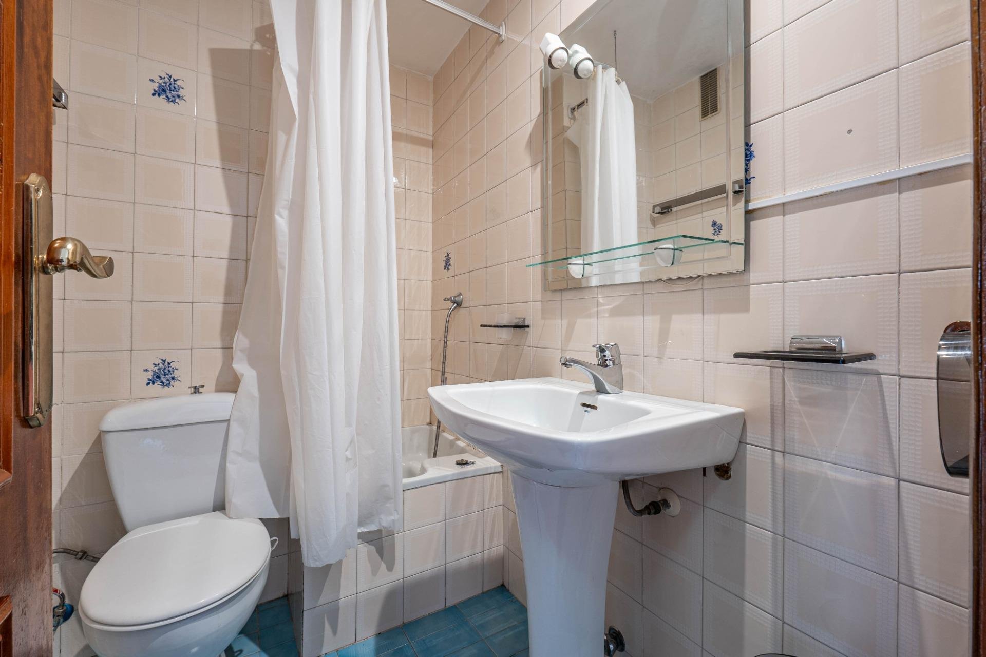 Habitación 126 m², Granada