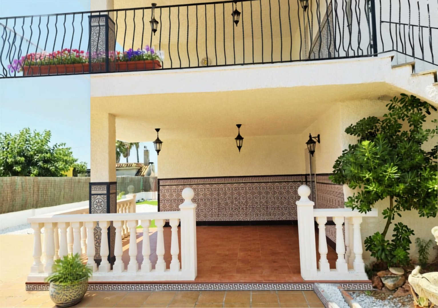 Casa de 272 m² en Chilches
