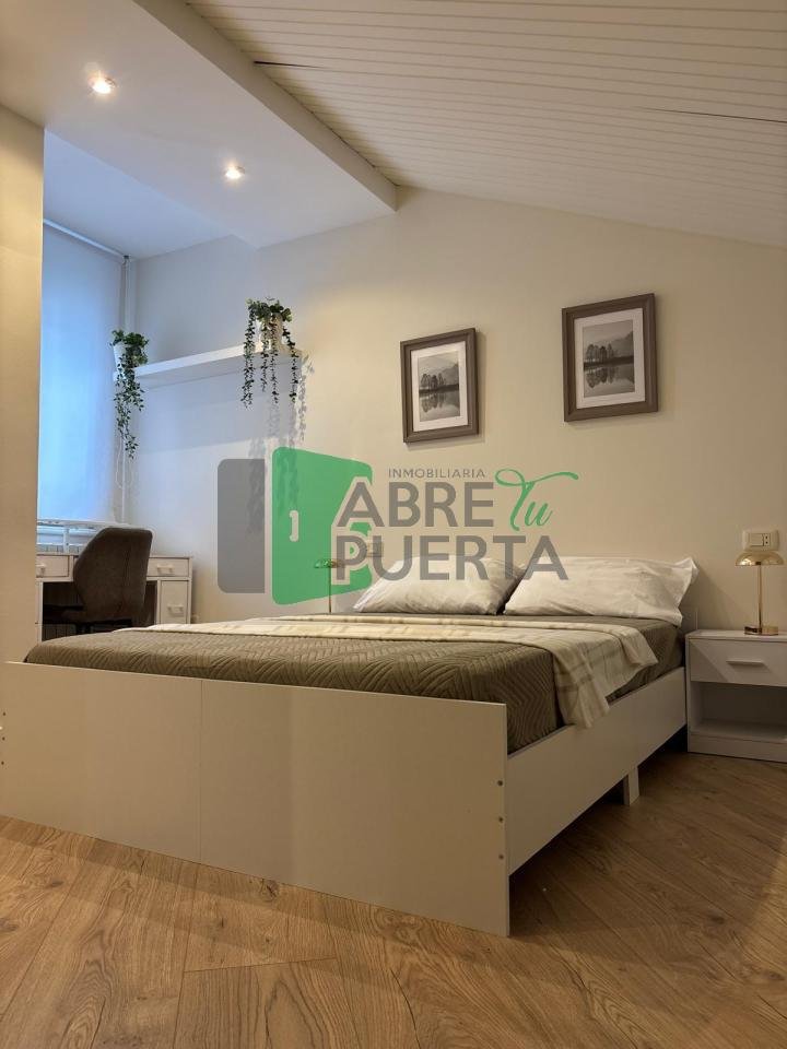 Habitación 150 m², Ourense