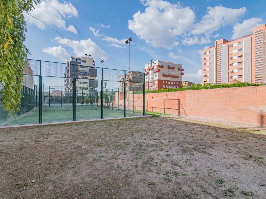 Piso de 101 m² en Granada