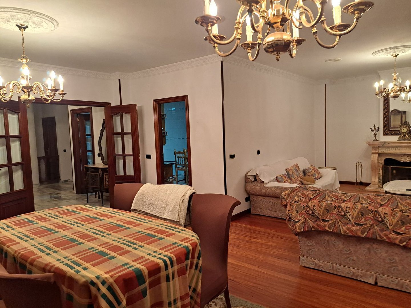 Casa de 494 m² a Teo
