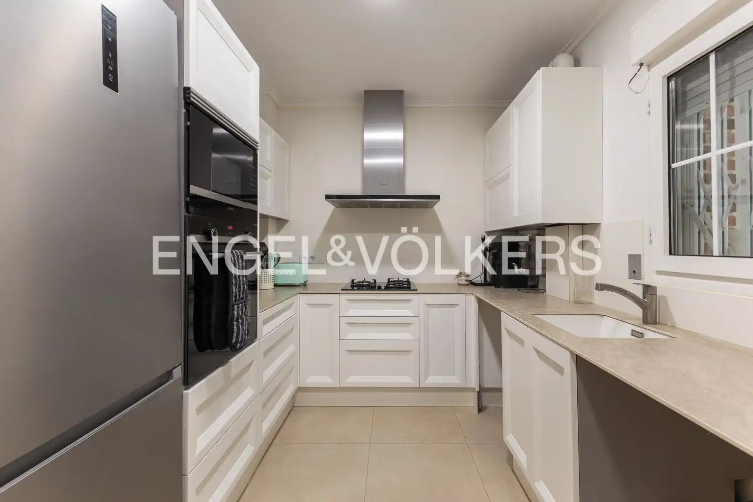 Casa de 238 m² en Paterna