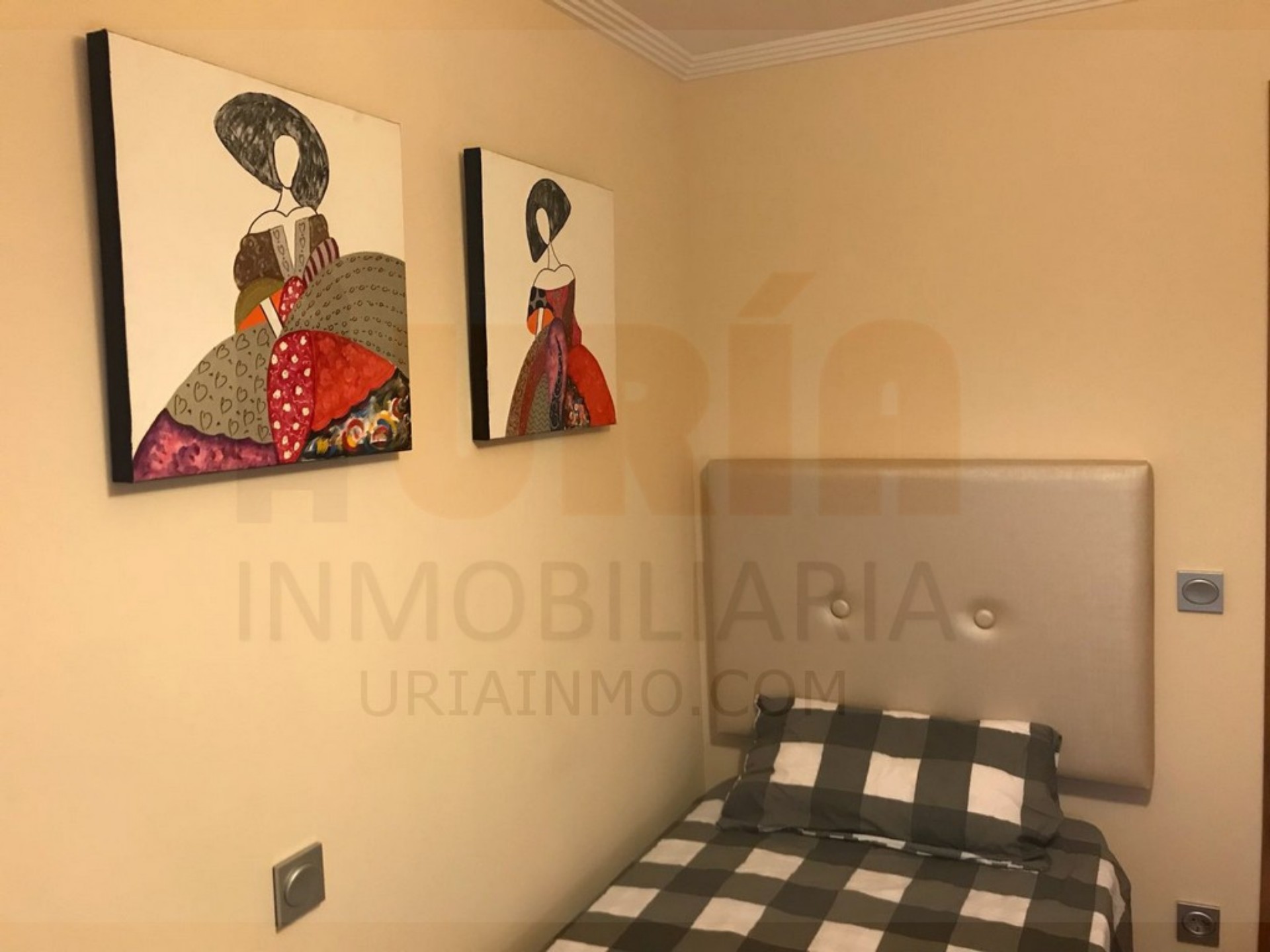 Piso de 83 m² en Oviedo