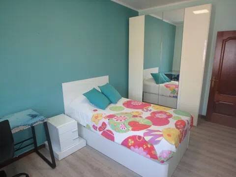 Piso de 80 m² en Pamplona