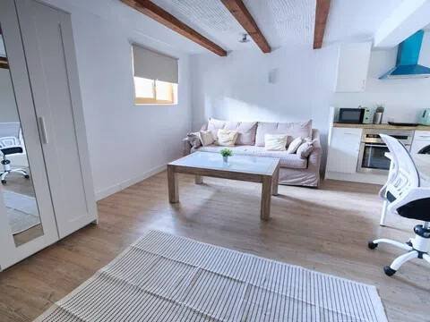 Habitació de lloguer, Colmenarejo