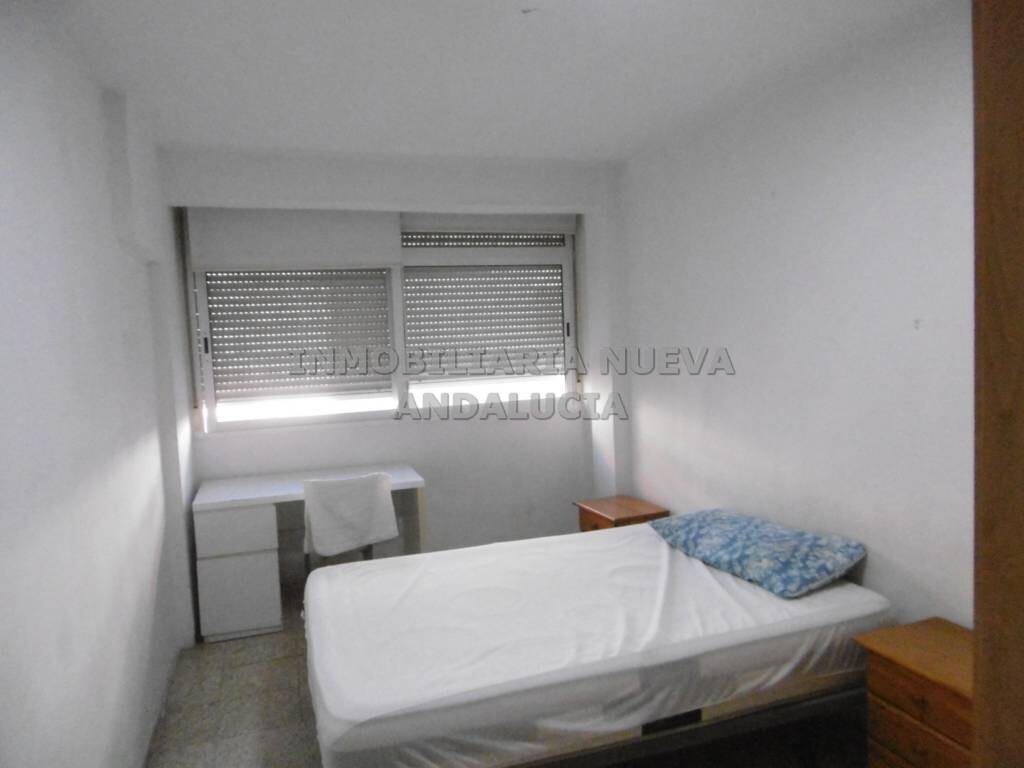 Piso de 90 m² en Almería
