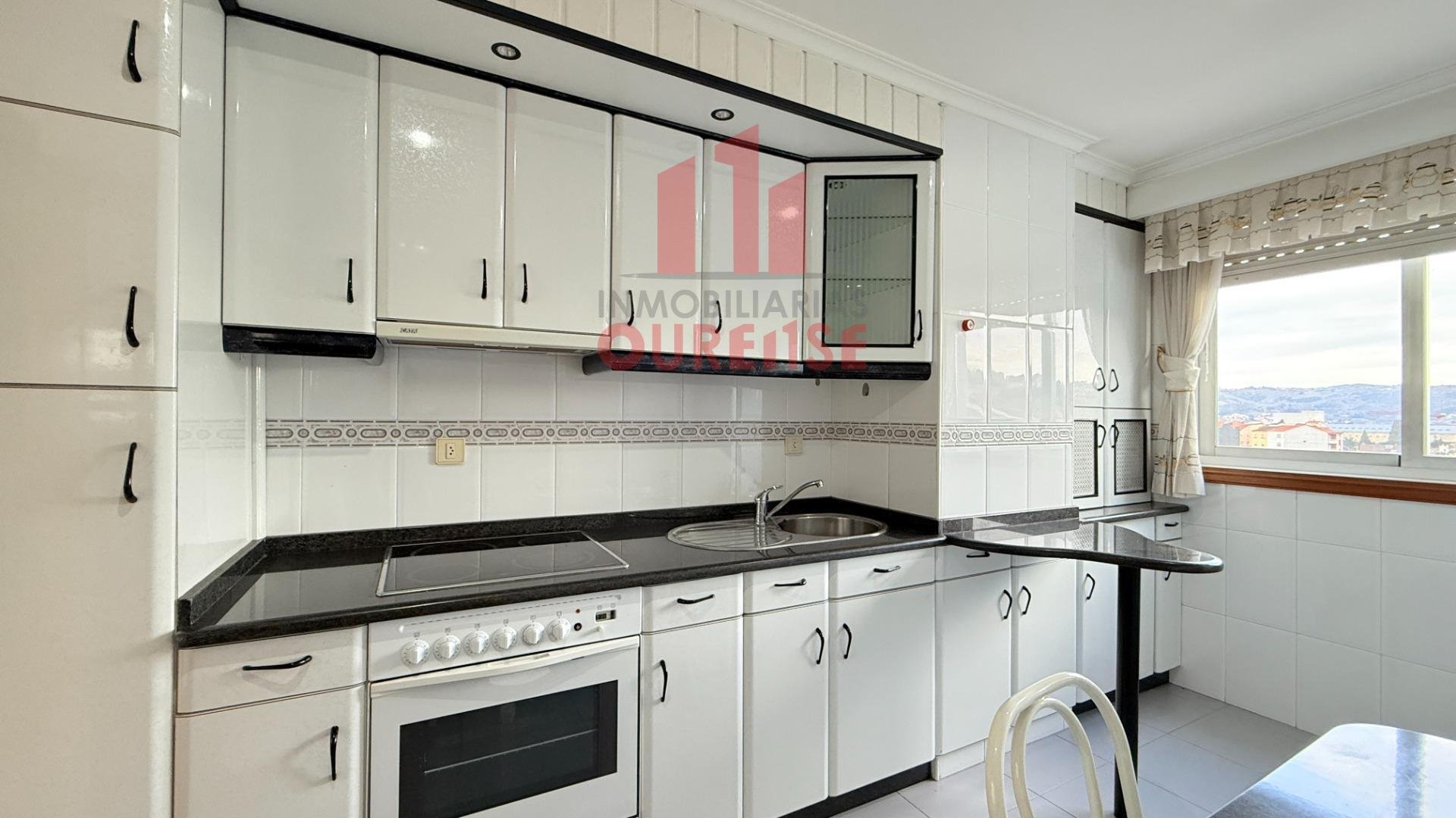 Appartement 82 m² à Ourense