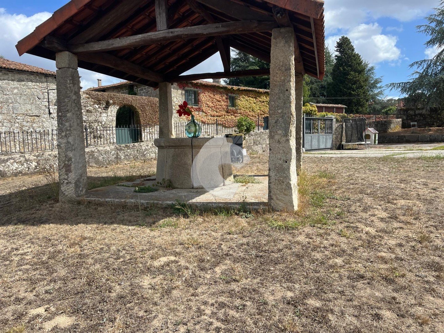 Casa de 300 m² en Ourense