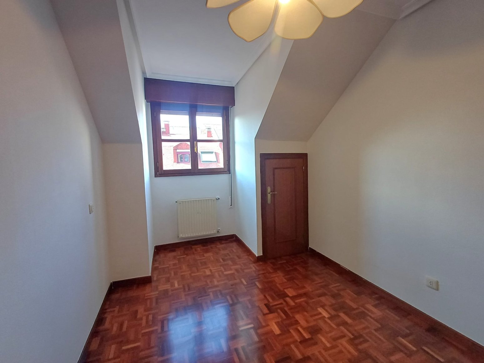Pis de 114 m² a Oviedo