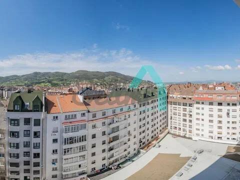 Piso de 75 m² en Oviedo