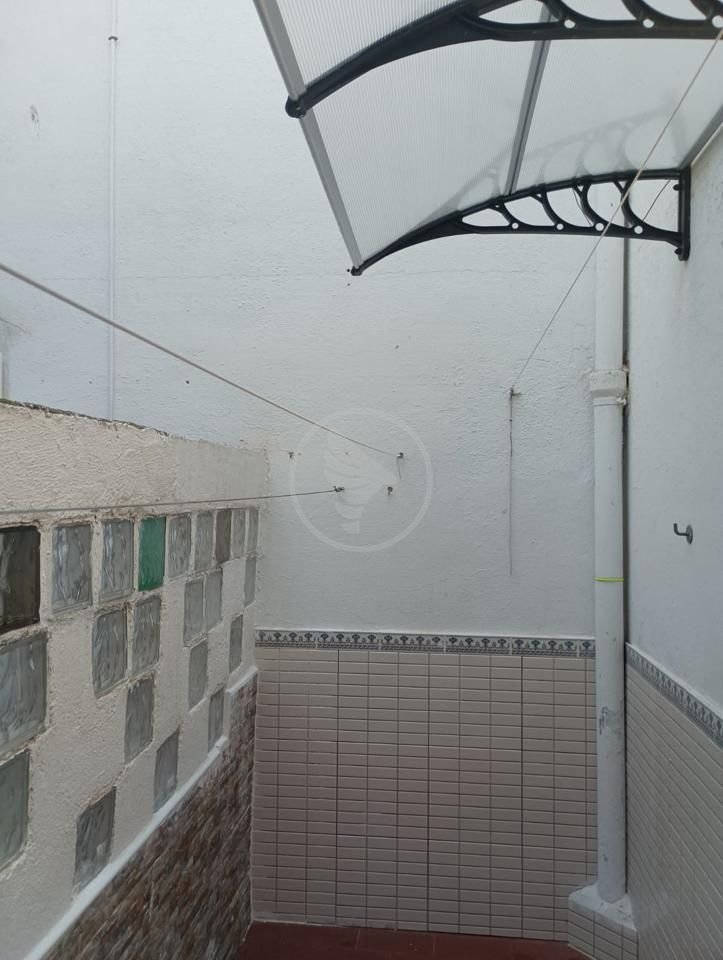Piso de 100 m² en Linares