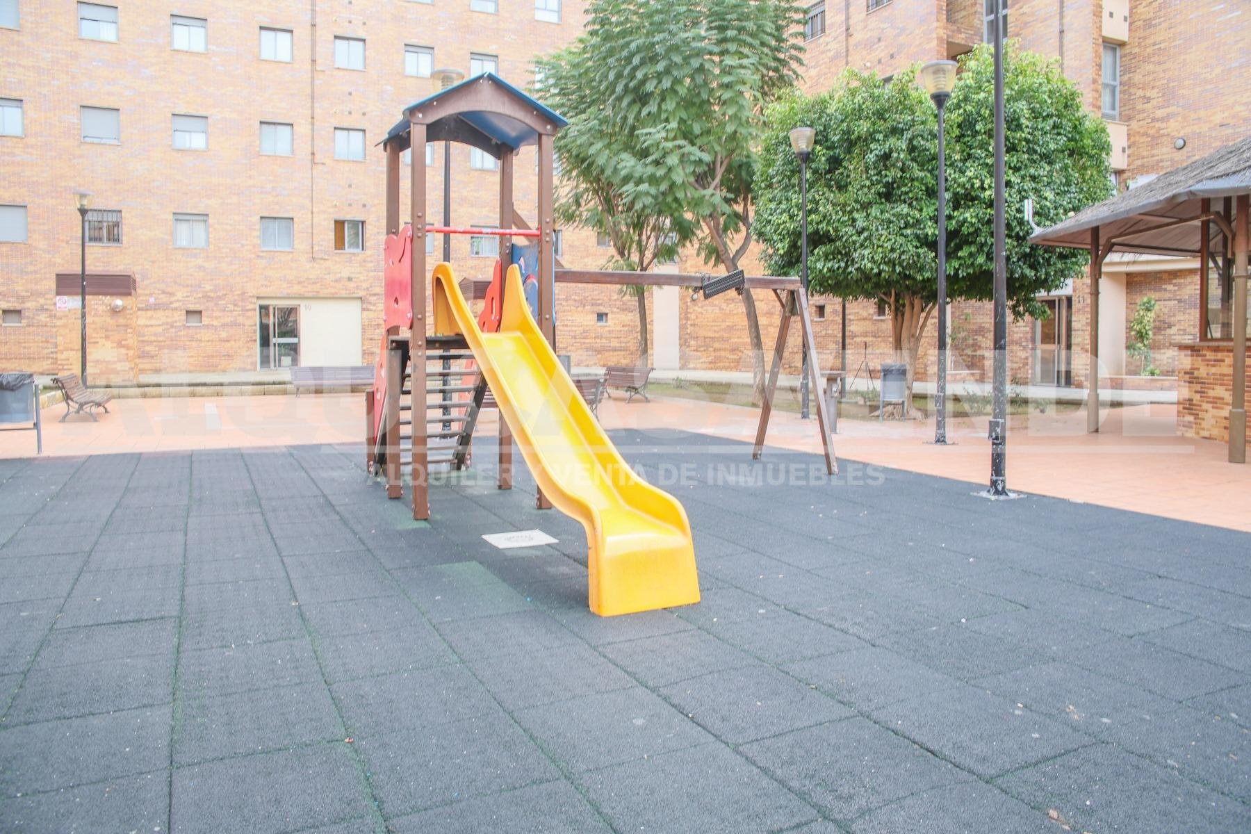 Piso de 65 m² en Sevilla