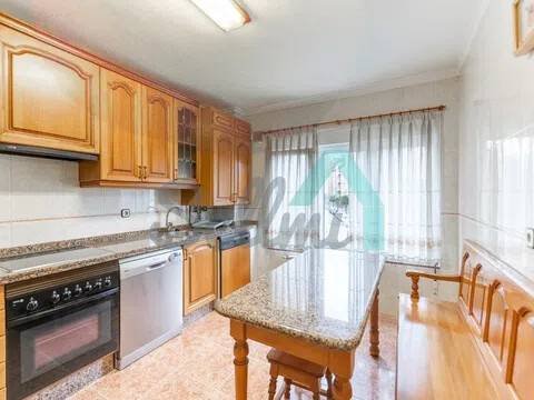 Piso de 80 m² en Oviedo