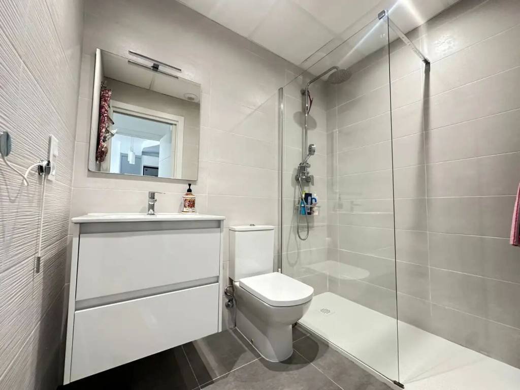 Piso de 80 m² en Daimuz