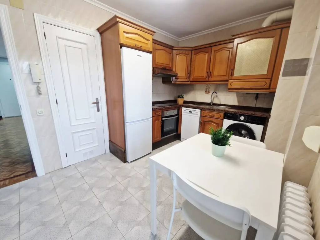 Piso de 85 m² en Castrillón