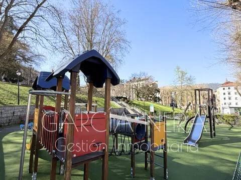 Piso de 78 m² en Oviedo