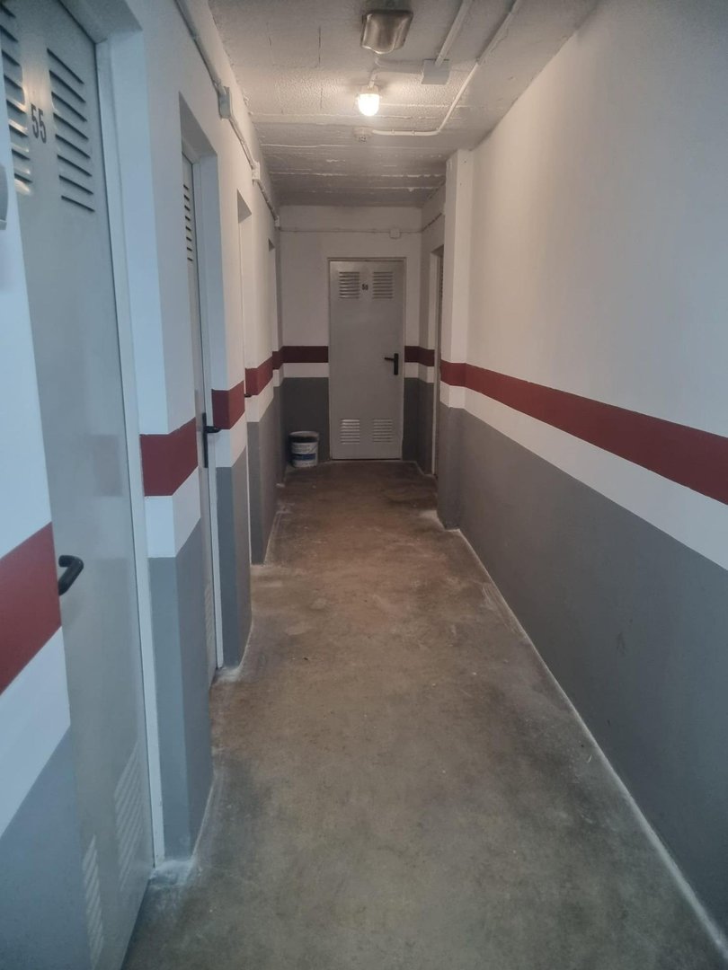 Flat 1027 m² in Aldaia